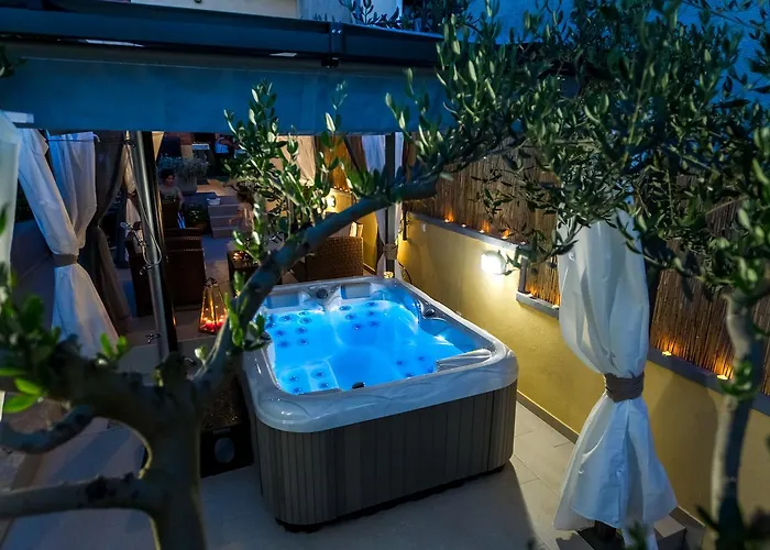 Pool Julia زادار