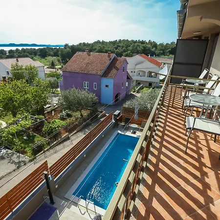 Apartman Pool Julia Zadar