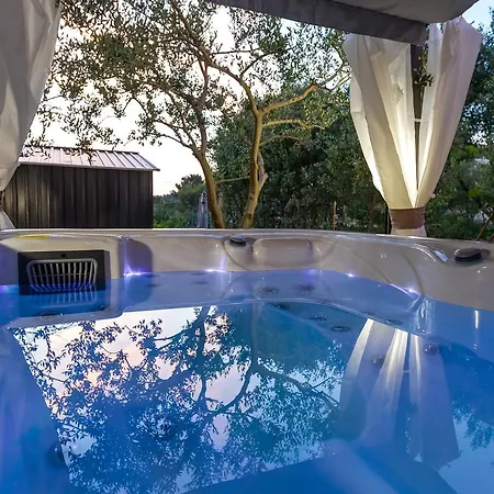 Apartman Pool Julia Zadar