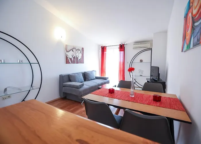 Lägenhet Pool Julia