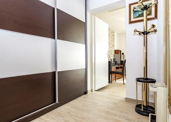 Lägenhet Pool Julia