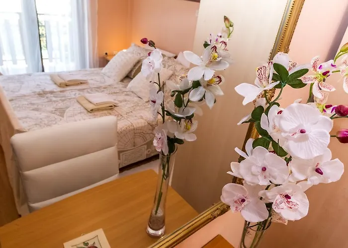 Lägenhet Pool Julia